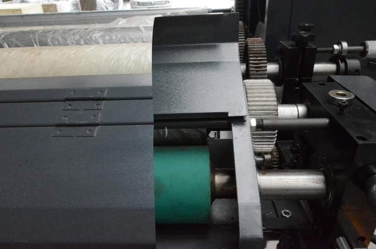 المياه القائمة على آلة الطباعة فلكسوغرافية مع رمح الهواء اللف 2.38 مم